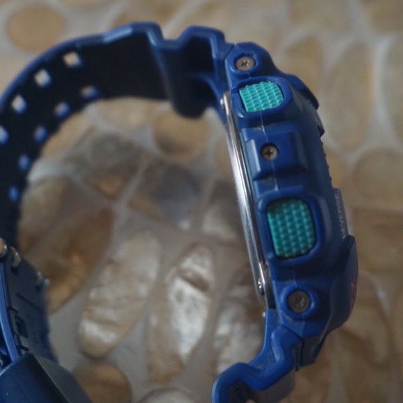 G-shock Watch - Picture 6 of 7
